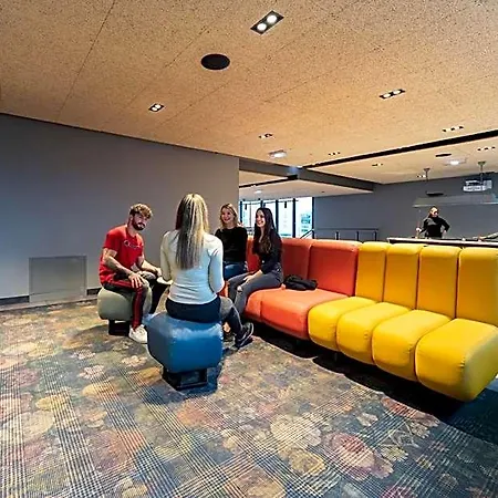 Hotel A&o Hauptbahnhof 2*