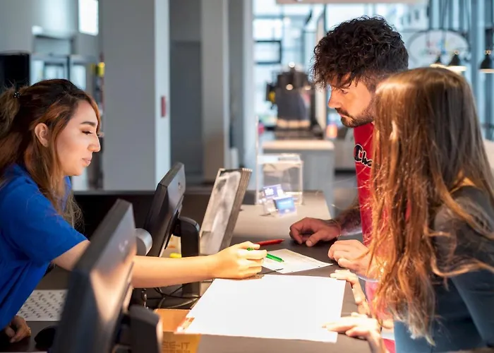 Hotel A&o Hauptbahnhof 2*